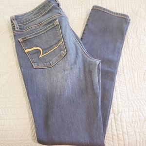 🥂3 for 25..American Eagle. Skinny jeans